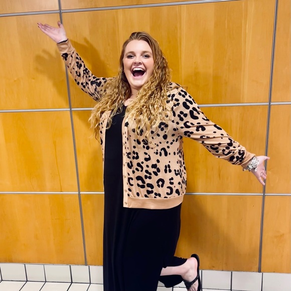 Meet your Posher, Becca - Picture 1 of 1